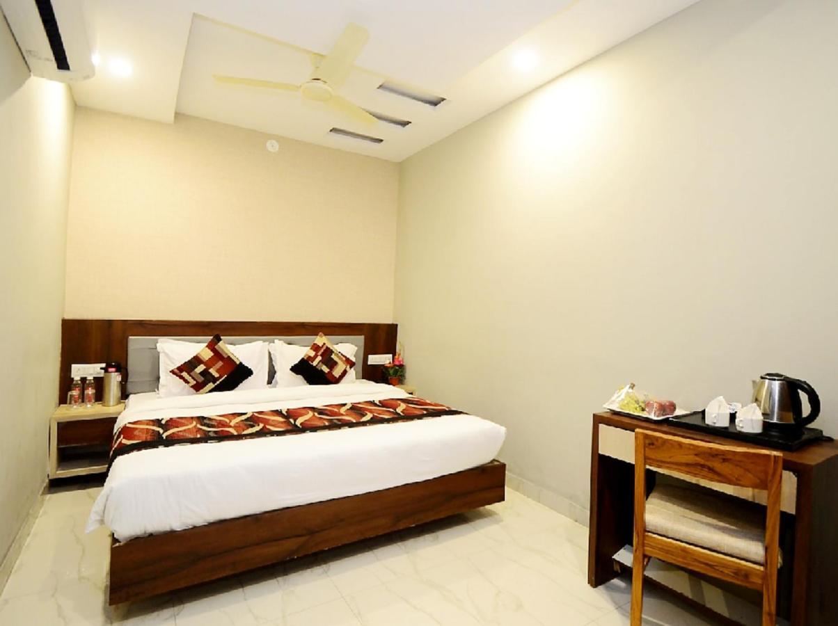 Hotel Hill Vista Udaipur Esterno foto