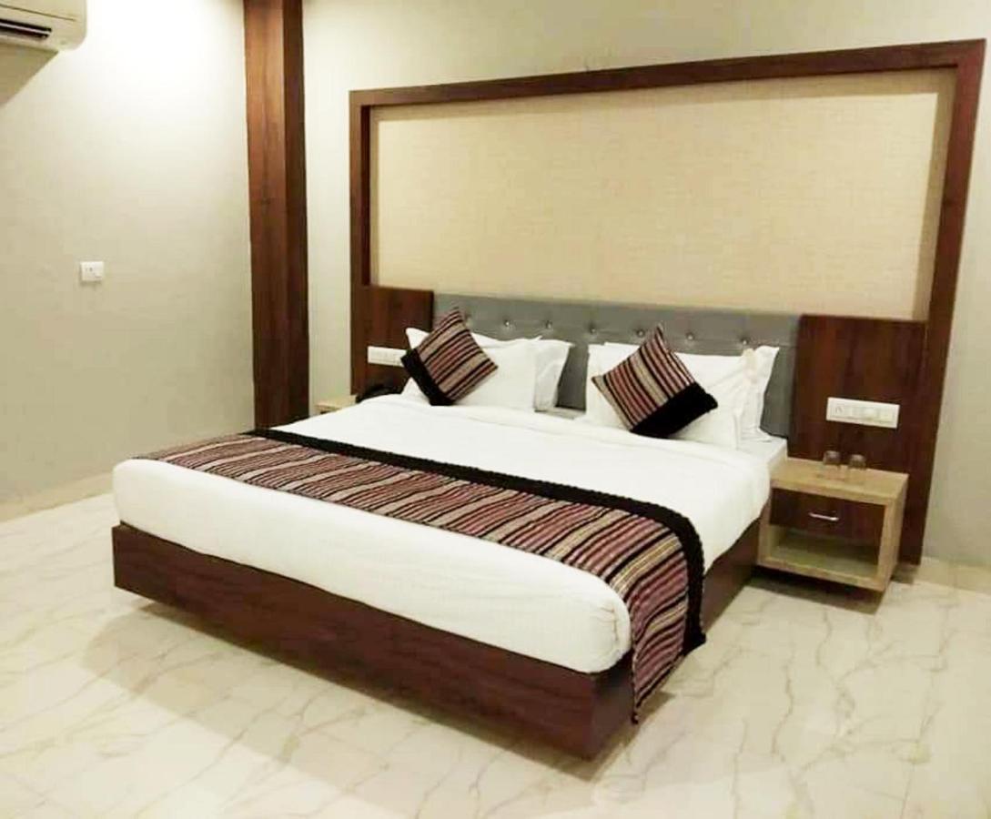 Hotel Hill Vista Udaipur Esterno foto