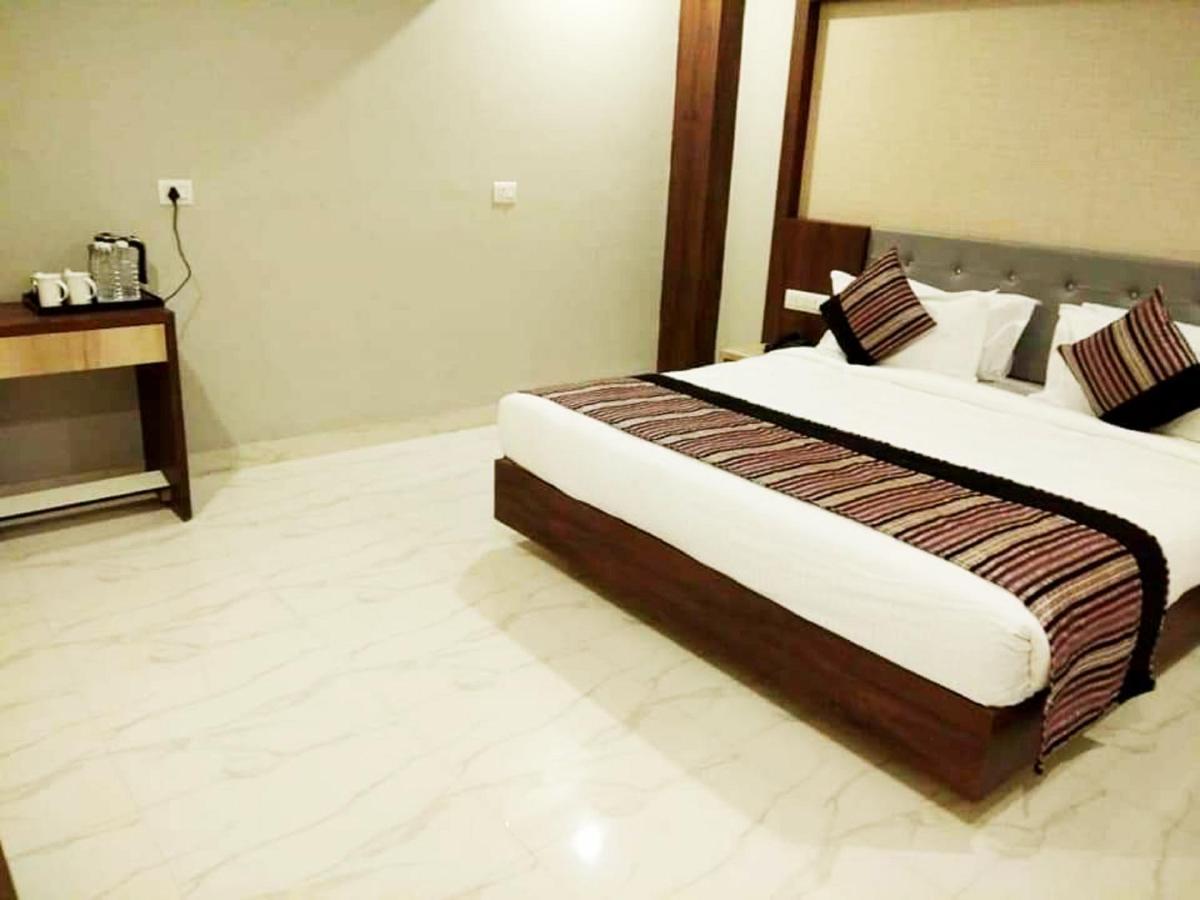 Hotel Hill Vista Udaipur Esterno foto