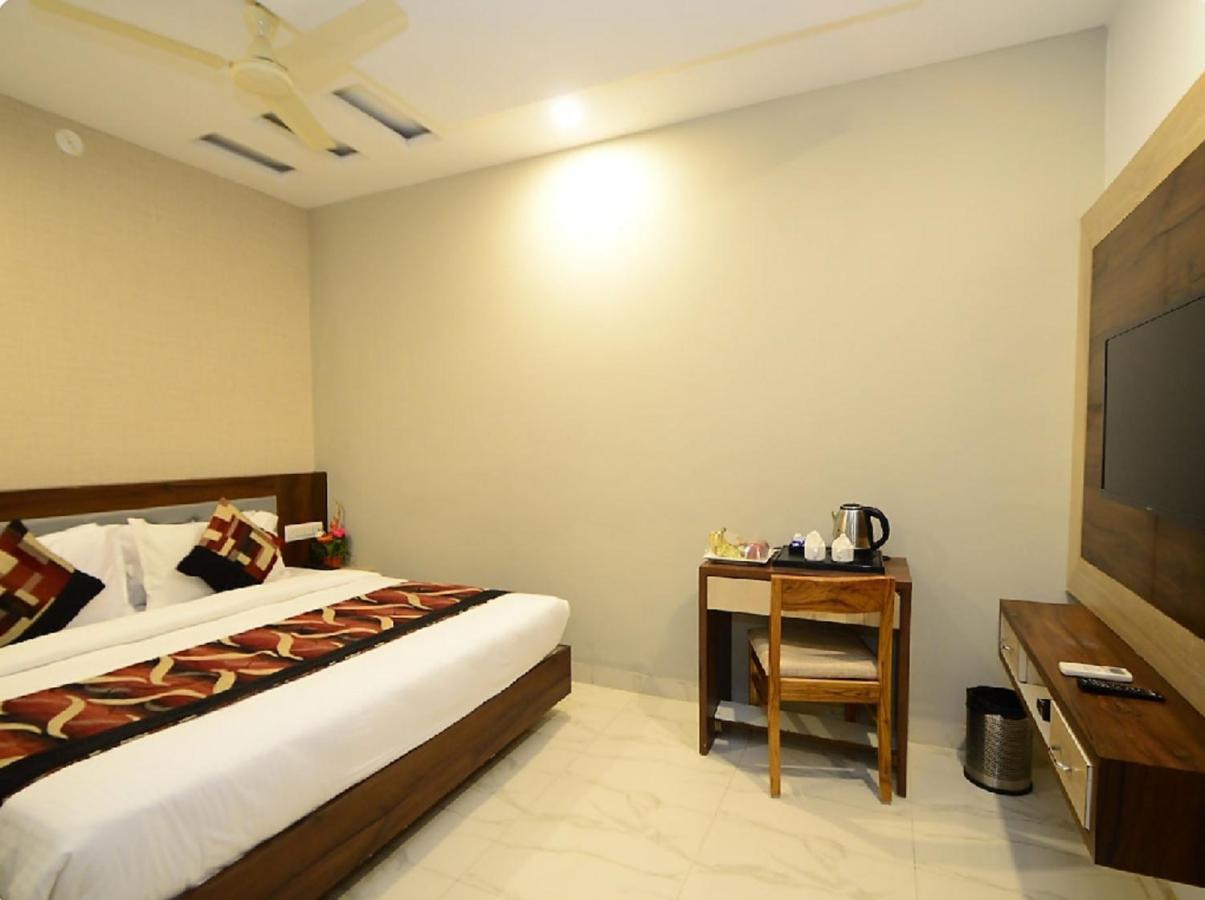 Hotel Hill Vista Udaipur Esterno foto