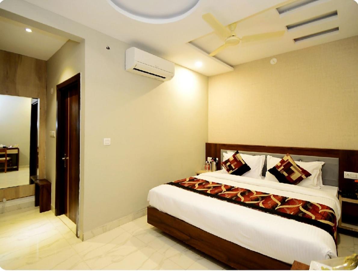 Hotel Hill Vista Udaipur Esterno foto